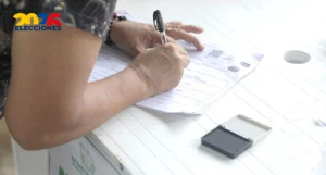 voto colombianos exterior — Voto Colombianos Exterior: Un Desafío de Inclusión Política Nacional