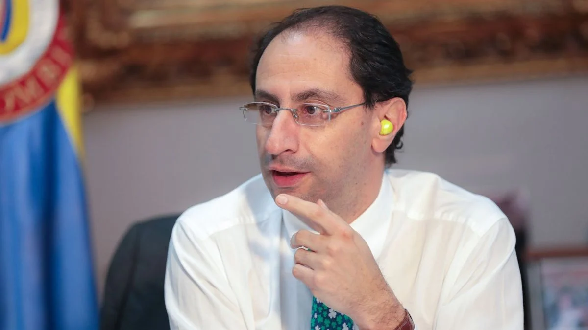 seguridad campaña Restrepo — José Manuel Restrepo expresa preocupación por seguridad en campaña presidencial