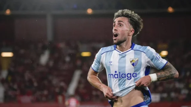 Málaga CF contratos — Ajustes en los Contratos del Málaga CF Tras su Ascenso a Primera División