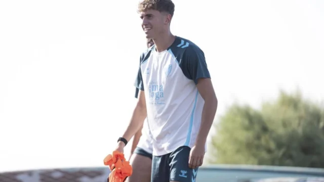 Futuro Adrián Niño — Futuro Adrián Niño: Málaga Monitorea Opción de Recompra del Atlético de Madrid