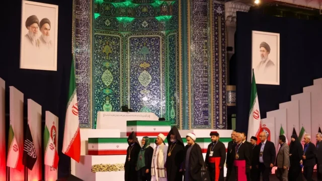 funeral Ali Jamenei — Irán inicia funeral nacional de Ali Jamenei con masiva asistencia