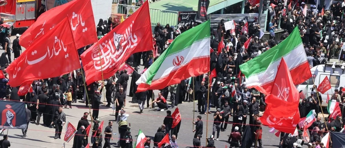Sepelio Ali Jamenei Mashhad — El sepelio de Ali Jamenei en Mashhad: entre la masiva asistencia y la escalada r