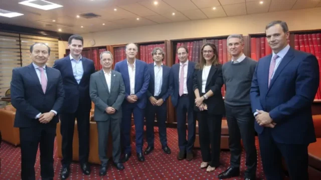 riesgo de apagón Colombia — Riesgo de Apagón Colombia: Sector Energético Alerta al Gobierno Entrante