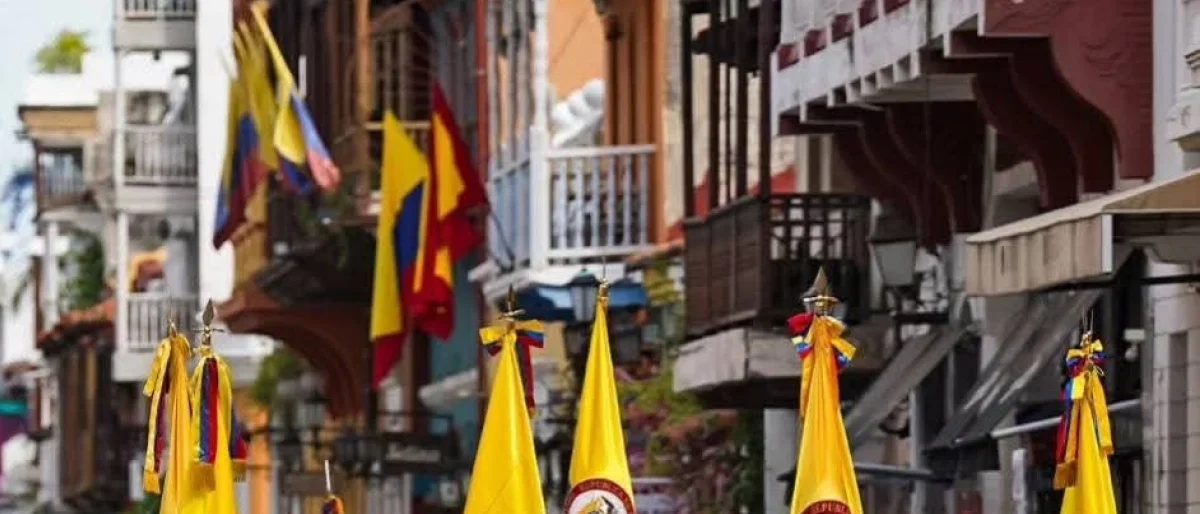 desfile 20 de Julio Cartagena — Cartagena conmemora el Grito de Independencia con multitudinario desfile