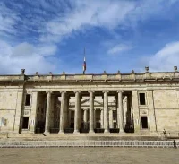 Nuevos congresistas — Nuevos congresistas: Debate por posesión de 20 días en receso legislativo
