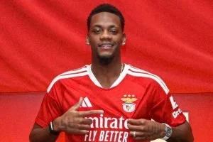 Jhon Durán Europa League — Jhon Durán Europa League: Riesgo de debut con Benfica por situación administrati
