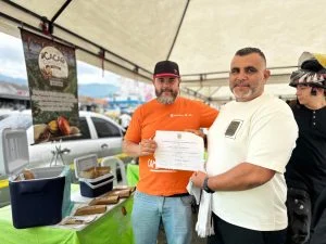 Campesinos Dosquebradas mercados — Campesinos de Dosquebradas Fortalecen Acceso a Nuevos Mercados con Certificación