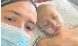 Cirugía osteosarcoma Salomé — Cirugía de Osteosarcoma Salvó Extremidad de Salomé Zapata en Pereira