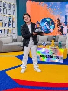 Pereirano gana A Otro Nivel — Pereirano Bipo y The Beat Voice Triunfan en "A Otro Nivel" de Caracol Televisión