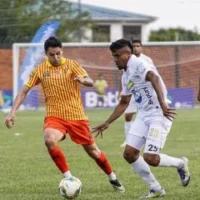 nuevas reglas FPC — Nuevas reglas en el fútbol colombiano: Impacto y aplicación en el FPC