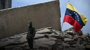 Regreso a La Guaira — Regreso a La Guaira: El impacto devastador de los terremotos en la ciudad venezo