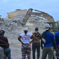 recuperación cuerpos terremoto — Recuperación cuerpos terremoto: Familiares en Venezuela exigen celeridad en extr