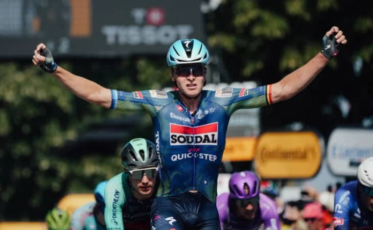 Victoria Tim Merlier Tour — Tim Merlier Consolida su Dominio con Victoria en la Octava Etapa del Tour de Fra