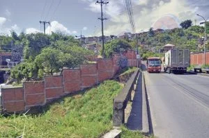 hallazgo cadáver Pereira — Hallazgo de cadáver en Pereira: Inicia investigación en Pedregales