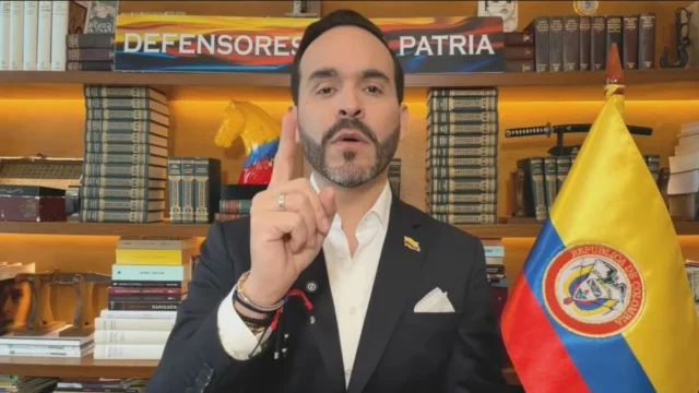 denuncias gobierno Petro — Abelardo de la Espriella anuncia denuncias contra el gobierno Petro por irregula