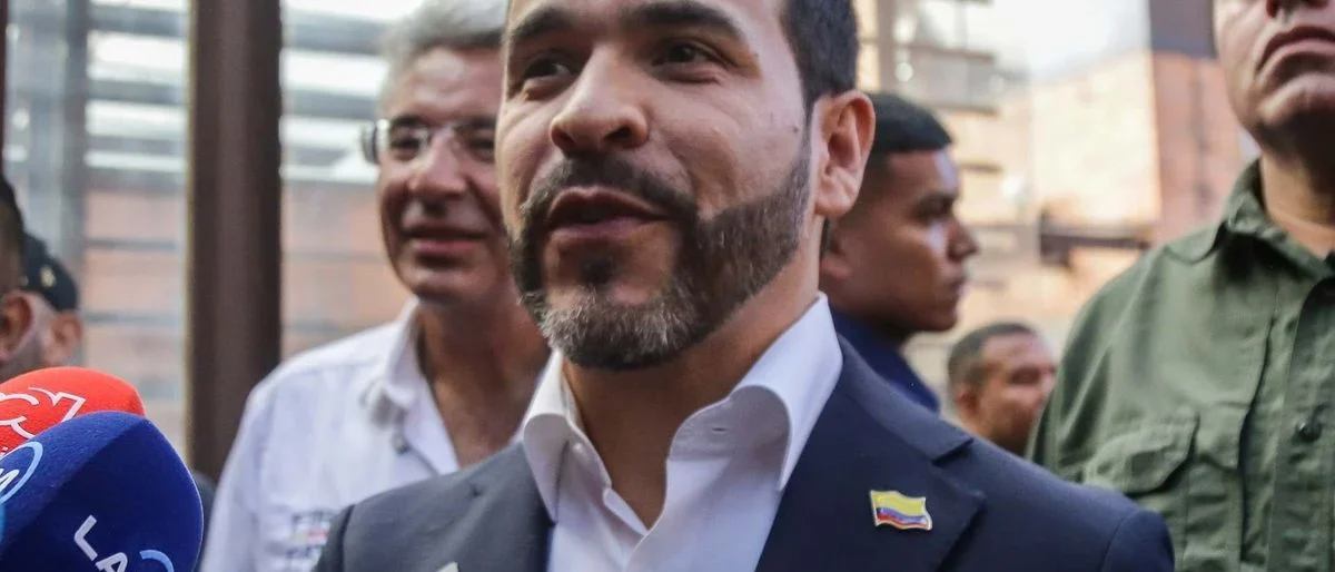 selección de funcionarios — Selección de Funcionarios: Abelardo De la Espriella usará Cazatalentos para su G