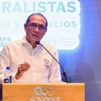 Empalme Gobierno Colombia — Ministro de Trabajo exige empalme transparente en Gobierno Colombia