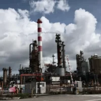 Aumento producción OPEP+ — OPEP+ anuncia aumento de producción de petróleo en 188.000 barriles
