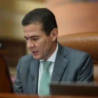 Carlos Cuenca Comisión Acusación — Carlos Cuenca Asume Presidencia de la Comisión de Acusación en la Cámara