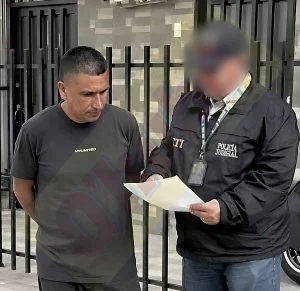 prisión por violencia intrafamiliar — Juez dicta prisión por violencia intrafamiliar a exesposo en Colombia