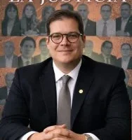 Pasión por el Derecho — Alberto González Mebarak Presenta "Pasión por el Derecho y la Justicia"
