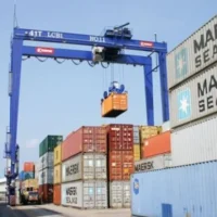 Crecimiento importaciones Colombia — Crecimiento de importaciones de Colombia dispara el déficit comercial y reconfig