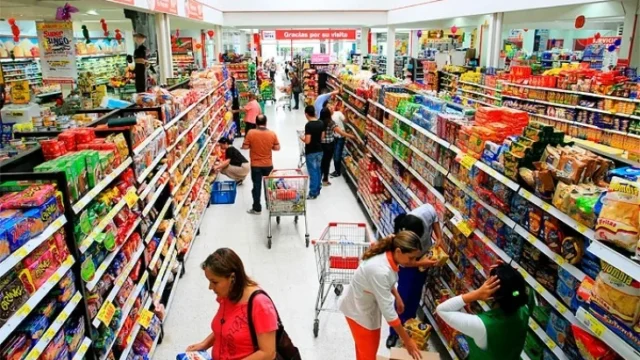 gasto hogares Colombia — Desaceleración del Gasto Hogares en Colombia: ¿Qué Implicaciones Tiene Para Su B