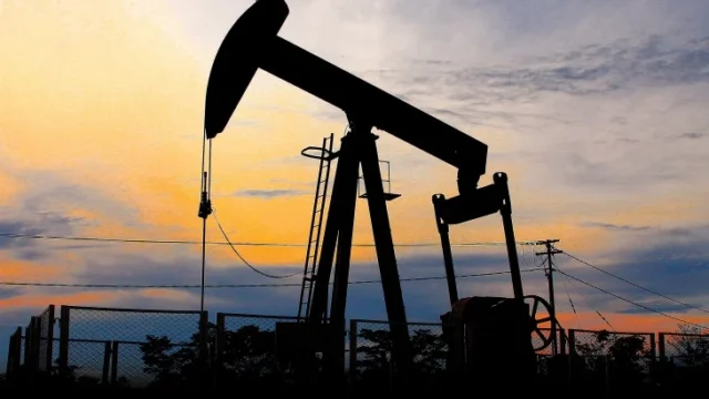 Reactivar exploración petróleo — Reactivar exploración petróleo: la urgencia de asegurar el futuro energético de