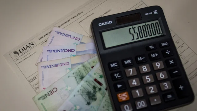 recaudo impuesto patrimonio — Recaudo Impuesto Patrimonio de Colombia en 2025 Cayó $234 Mil Millones