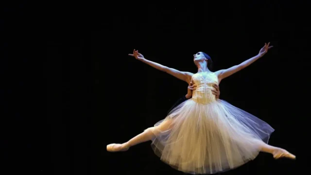 Festival Internacional Ballet Cali — Festival Internacional Ballet Cali: Dos décadas de danza y arte en la capital va