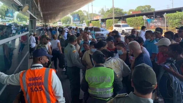 Ampliación Aeropuerto Cartagena — Ampliación Aeropuerto Cartagena: CAF Confirma Crédito de US$80 Millones para el