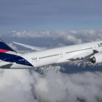 Reactivación vuelos Pereira — Latam reanuda vuelos a Pereira: Matecaña recupera conectividad tras el terremoto