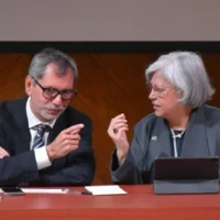 Inversión Fija Bruta — Inversión Fija Bruta en Colombia Retrocede 0.4% en Mayo por Desplome de la Const