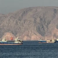 Irán negociaciones EE. UU. — Irán Condiciona Negociaciones con EE. UU. y Mantiene Bloqueo del Estrecho de Orm