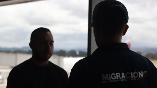 causales deportación Colombia — Migración Colombia detalla causales de deportación y expulsión para extranjeros
