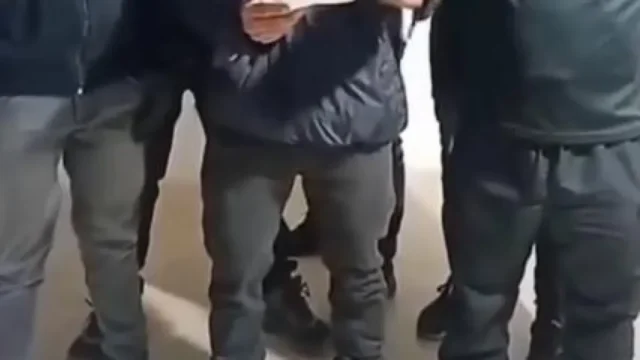 Amenazas Piedecuesta video — Video Intimidatorio en Piedecuesta: Seis Encapuchados Profieren Amenazas con Arm
