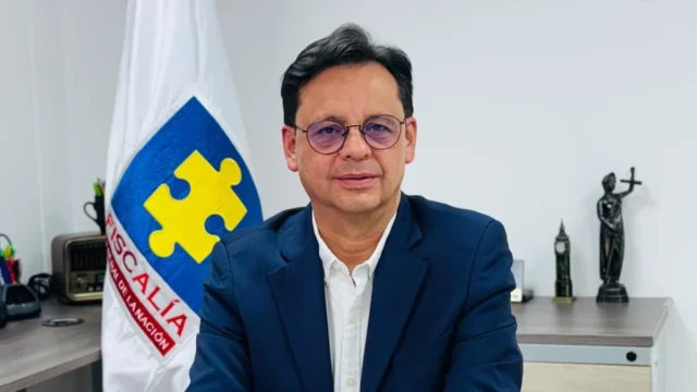 director Fiscalías Santander — Carlos Eduardo Castañeda Asume Dirección de Fiscalías en Santander