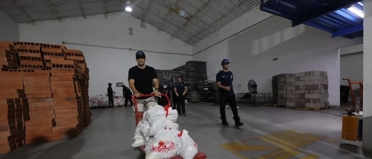 Centro de Acopio Barranquilla — Centro de Acopio Barranquilla: Ayuda para Damnificados por Sismo Nacional