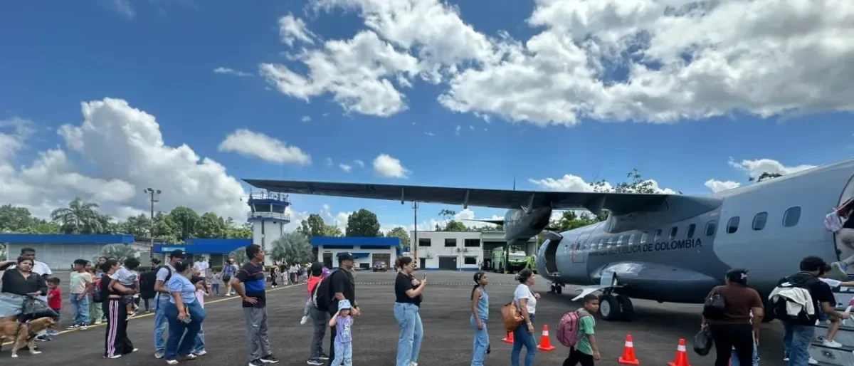 evacuación familias militares — Evacuación familias militares: traslado tras terremoto en Buenaventura