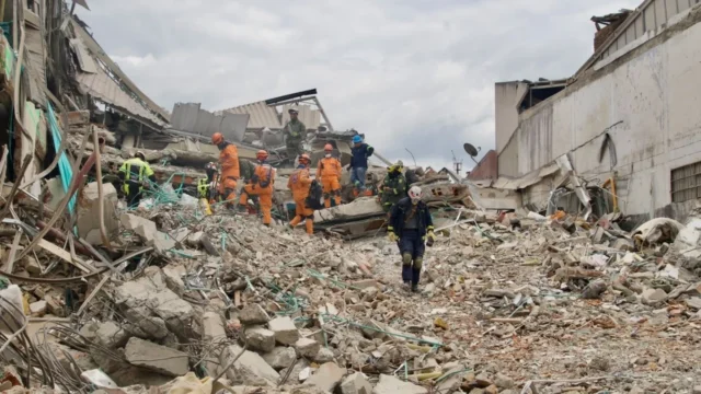 Atención emergencia sismo — Atención emergencia sismo: Colombia avanza en reconstrucción tras terremoto de m