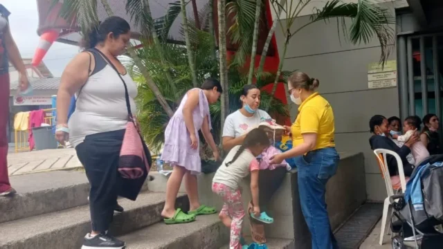 familias damnificadas Cali — Impacto del Terremoto: Cientos de Familias Damnificadas en Cali Buscan Refugio