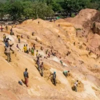 avalancha mina Nariño — Tragedia minera en Nariño: cuatro muertos y siete desaparecidos tras avalancha e