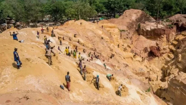 avalancha mina Nariño — Tragedia minera en Nariño: cuatro muertos y siete desaparecidos tras avalancha e