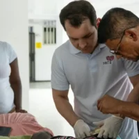 Misión médica Buenaventura — Solidaridad Nacional: Misión Médica Buenaventura Refuerza Atención Post-Terremot