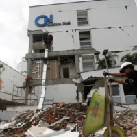 reconstrucción tras terremoto — Reconstrucción tras terremoto: Colombia inicia fase crucial post-sismo en region