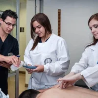 Controles belleza Medellín — Controles belleza Medellín: Cierres por riesgos en el 75% de establecimientos in
