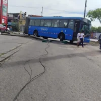 Accidente bus MIO Cali — Accidente bus MIO Cali: Siniestro vial genera interrogantes sobre seguridad y in
