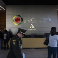 Contraloría desvincula funcionarios — Contraloría desvincula funcionarios de vigilancia de regalías: ¿Qué implica para