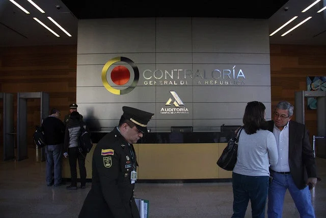 Contraloría desvincula funcionarios — Contraloría desvincula funcionarios de vigilancia de regalías: ¿Qué implica para
