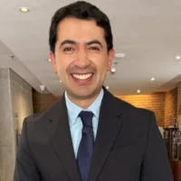 Retractación Daniel Briceño — Retractación Daniel Briceño: Claves de la orden judicial y su impacto en el deba